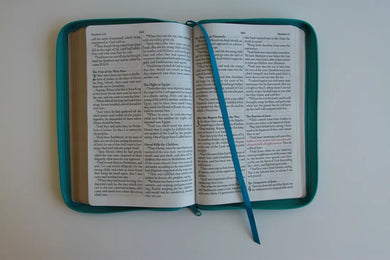 King James Version (KJV) Holy Bible Large Print, Handy Size, Aquamarine Premium Imitation Leather Cover with Zipper, Red Letter Edition, Ribbon Marker US - Paperback / softback
