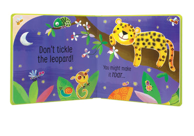 Don't Tickle the Crocodile! interior 1 (ISBN 9781474981330) [onix-asset:38f78d15c5fb43fb7f3171a94f648903634c97e14efb2ade656f17f9c05bd909]