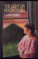 The Light on Hogback Hill-Children’s / Teenage fiction: General and modern fiction-買書書 BuyBookBook
