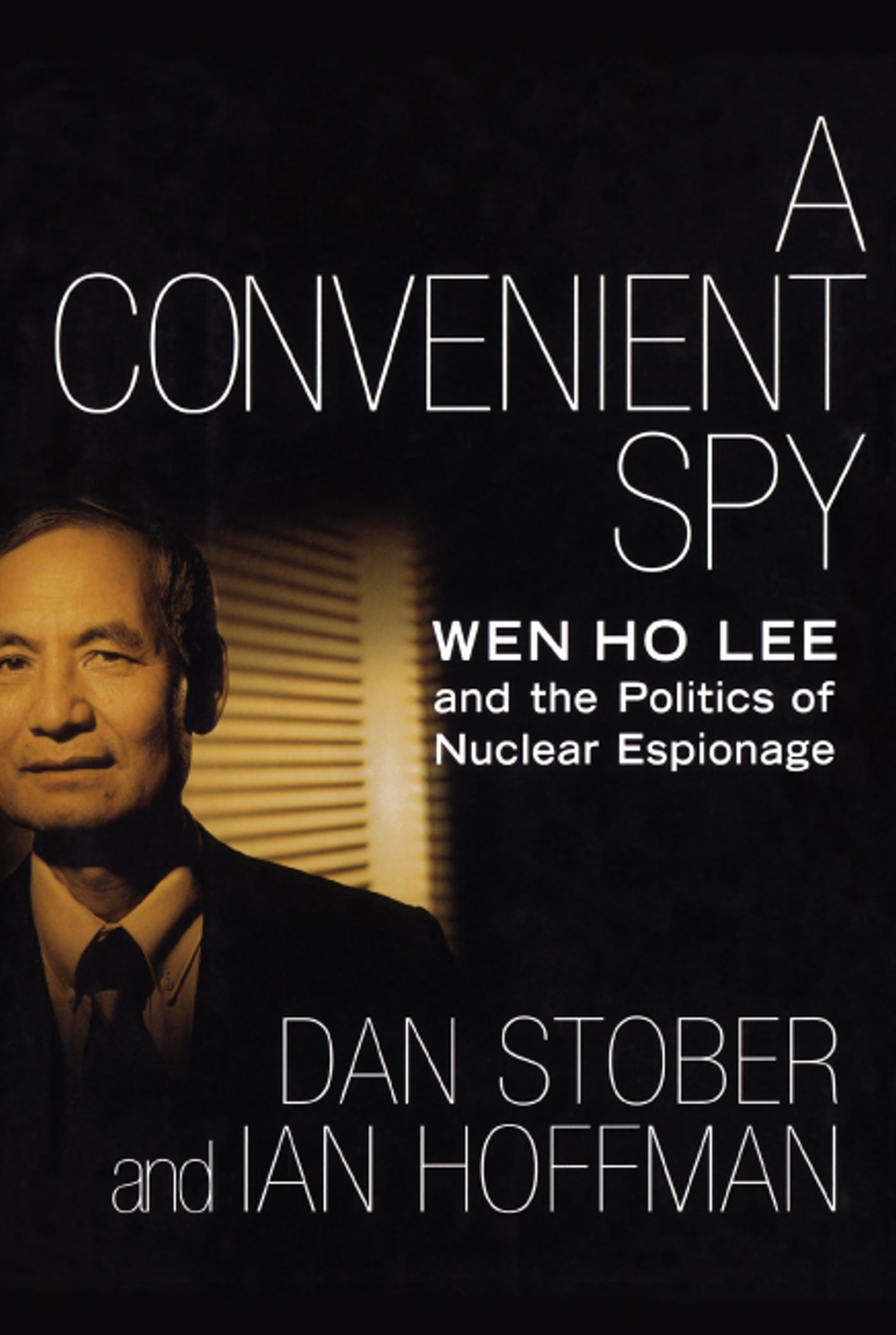 A Convenient Spy-Warfare and defence-買書書 BuyBookBook