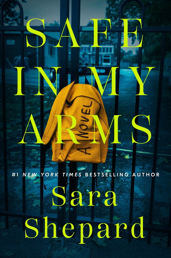 Safe in My Arms-Fiction: general and literary-買書書 BuyBookBook