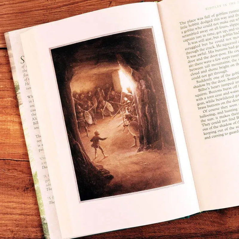 The Hobbit & The Lord of the Rings Boxed Set: Illustrated edition (J. R. R. Tolkien)-Fiction: 奇幻魔法 Fantasy & Magical-買書書 BuyBookBook