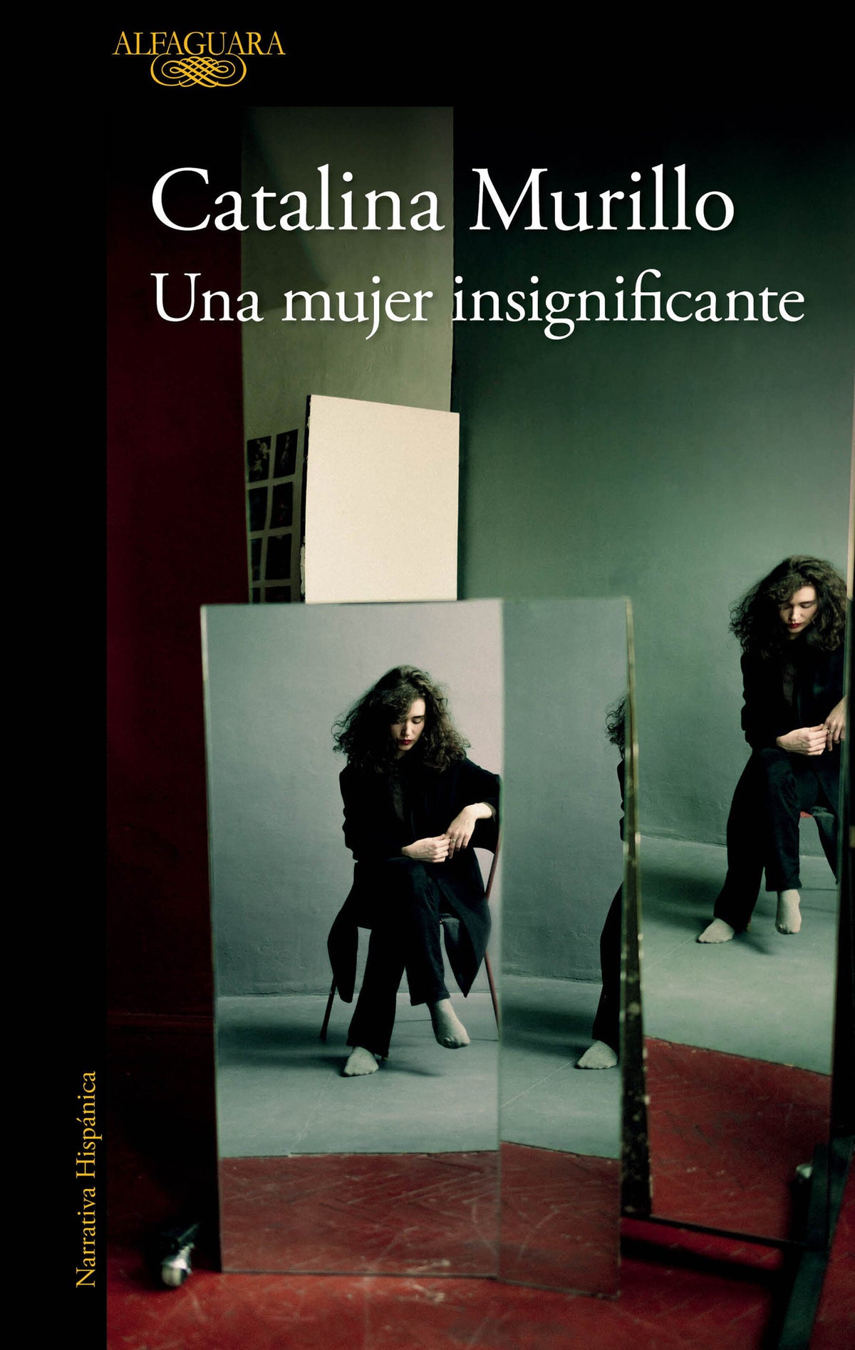 Una mujer insignificante / An Insignificant Woman cover (ISBN 9786073841740) [onix:39581e66fc4006f6975b0f01e9206df2]