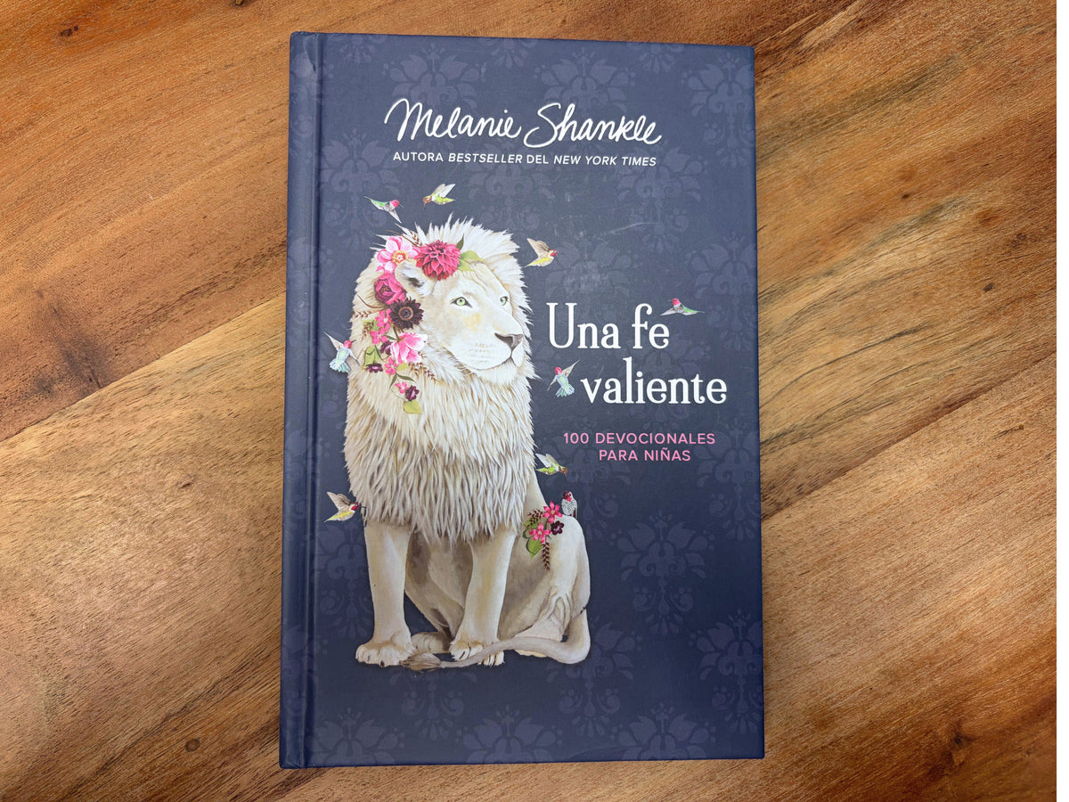 Una fe valiente: 100 devocionales para niñas / Fearless Faith: 100 Devotions for Girls interior 3 (ISBN 9798890982414) [onix:50cfaaaf55ac72984bb9ade04a101ce3]