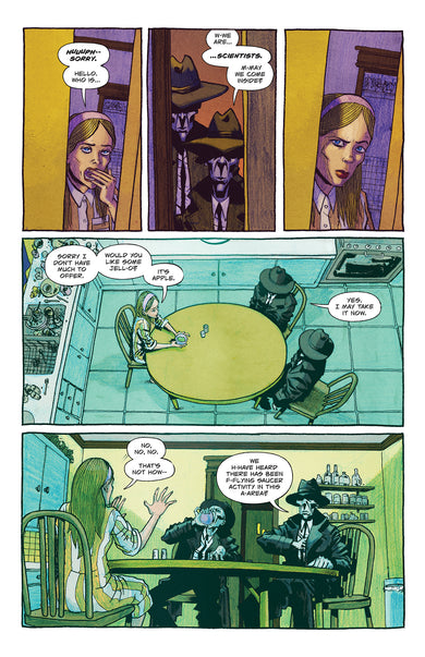 High Strangeness Deluxe Edition interior 2 (ISBN 9798894880884) [onix:c39d64260c1b534f603d0485dab21819]